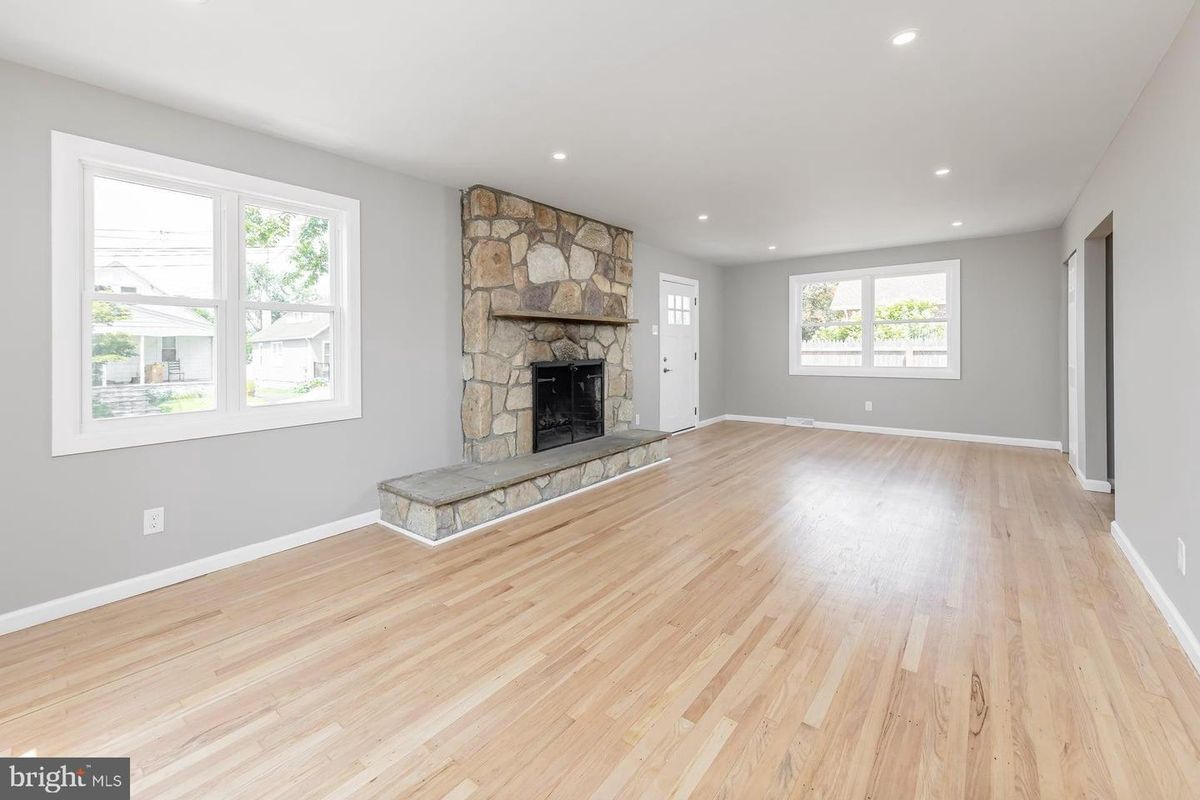 After: Kitchen — Glendora NJ Easy Sale