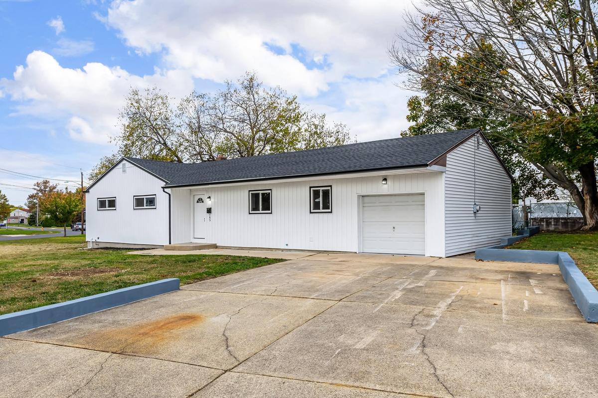 After: Living Room — Westampton NJ Empty Nester