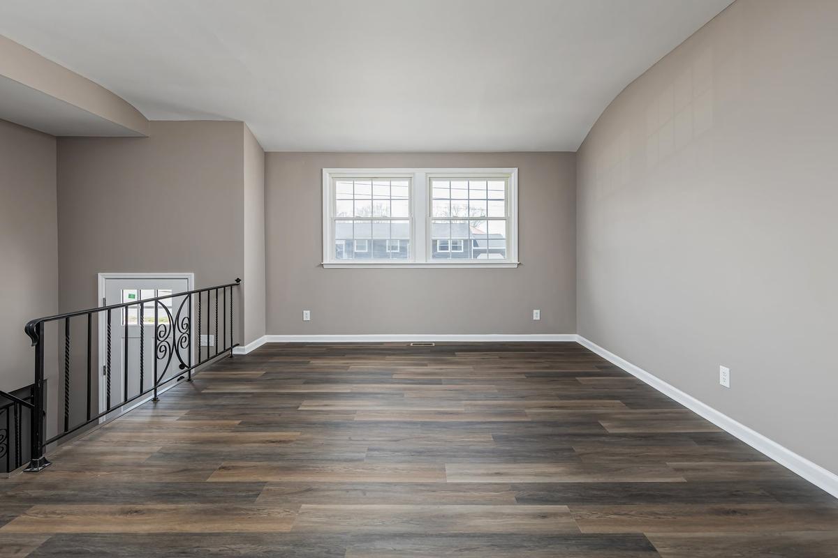 After: Hallway — Williamstown Estate NJ